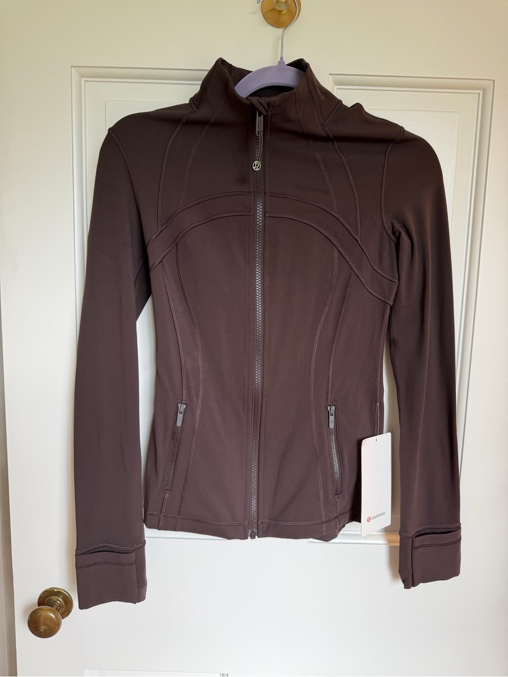 LULULEMON define jacket Nulu espresso size 4 NWT